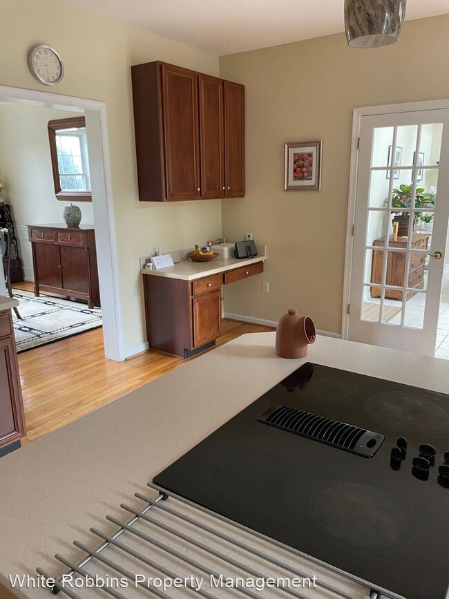 Building Photo - 4 br, 3.5 bath House - 4 Wyndom Circle