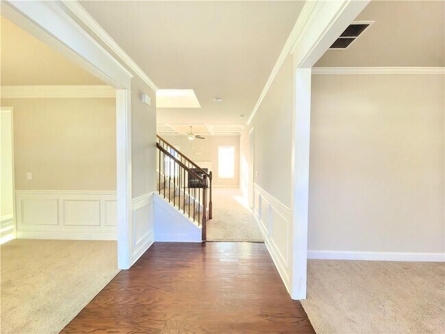 Building Photo - 3068 Ivy Crossing Dr