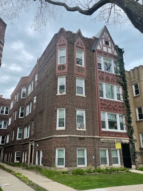 Primary Photo - 2044 W Farragut Ave