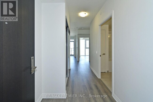 Photo du bâtiment - 9000-9000 Jane St