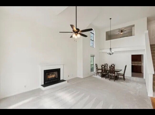 Foto del edificio - 2524 Call Hill Rd