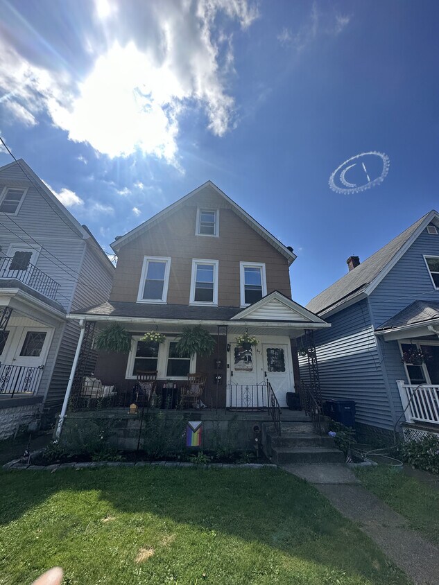 Exterior - 671 Fulton St