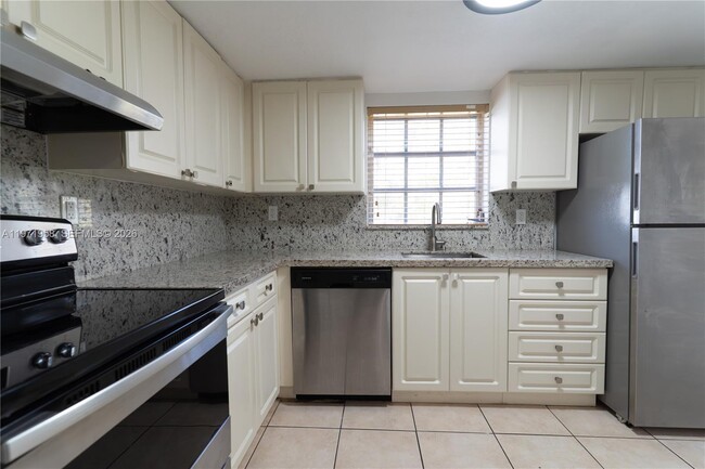 Foto del edificio - 8650 SW 109th Ave