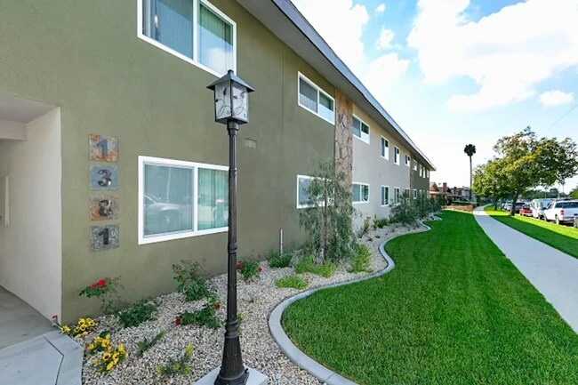 Foto del edificio - 1381 N San Gabriel Ave