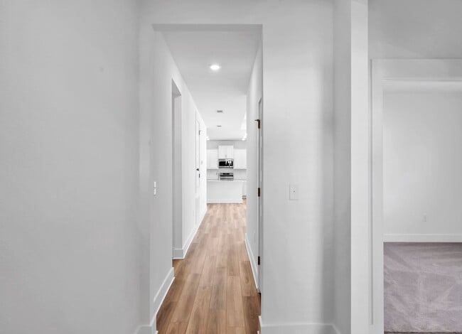 Foto del edificio - BRAND NEW!! 4bed/2bath Craftsman home