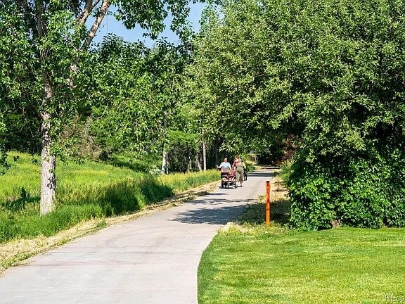 Walking path - 8932 W 81st Ln