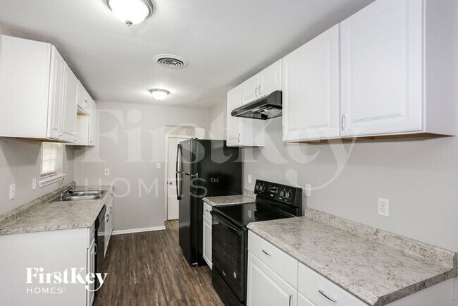 Foto del edificio - 1532 Milmo Dr