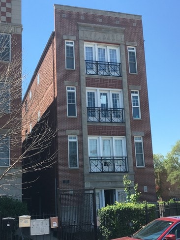 Building Photo - 2357 W Congress Pkwy