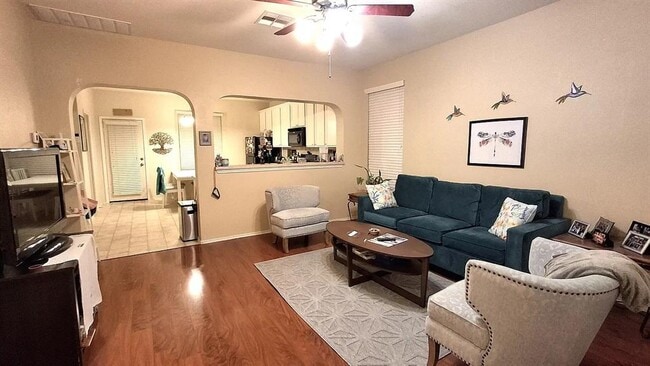 Building Photo - 10322 Maydelle Dr