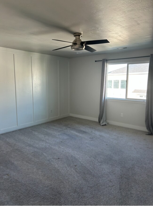 Building Photo - Spacious 6-Bedroom Home in the Heart of Vi...