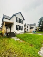 Building Photo - 55 Prospect St