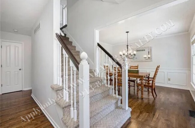 Building Photo - Classic Two Story 5 Bed 2.5 Bath Home in Blue Valley-Coming SOON!!