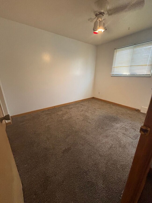 Foto del edificio - Maple Heights Townhome Section 8