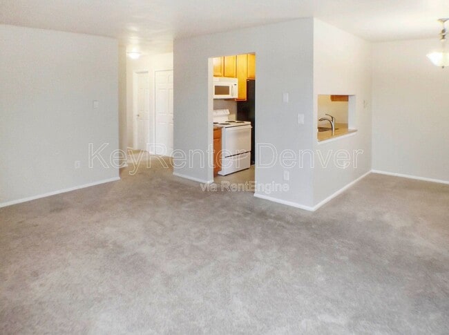 Foto del edificio - 5873 S Prince St