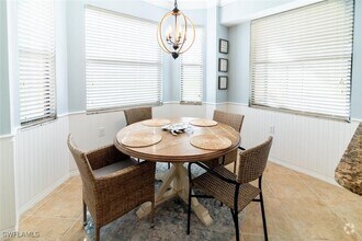 Building Photo - 9715 Acqua Ct