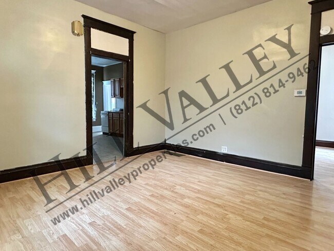Foto del edificio - Two Bedroom Home