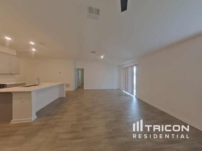 Building Photo - 34579 Shellback Street Leesburg FL