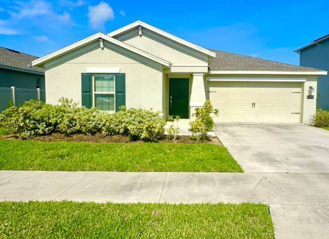Building Photo - 272 Bergamot Lp