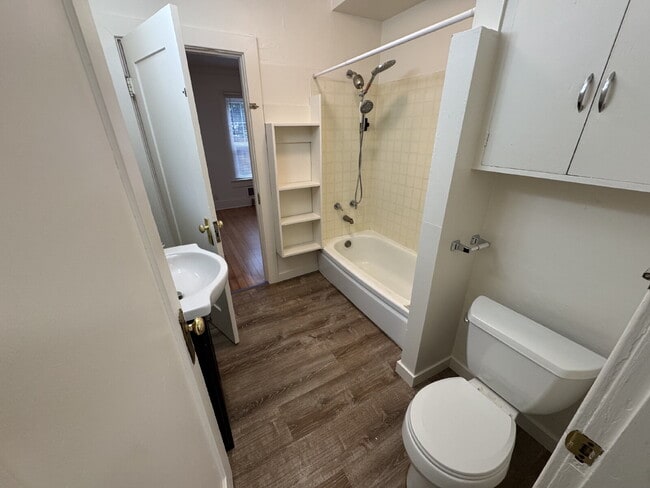 Photo - 3 Bedroom Home in SW Portland