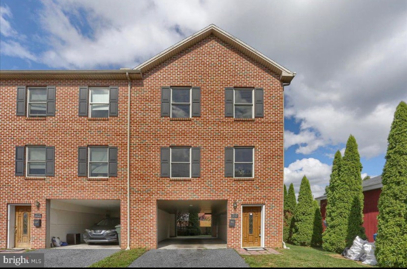 28 Wetzel St, Highspire, PA 17034 Townhome Rentals in Highspire PA