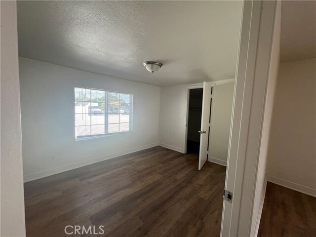 Foto del edificio - 532 Ramona Ave N