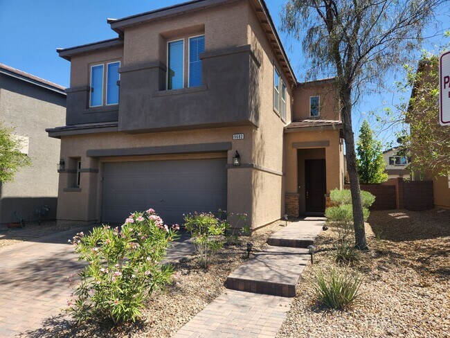 Building Photo - Model-like home nestled on a tranquil cul-...