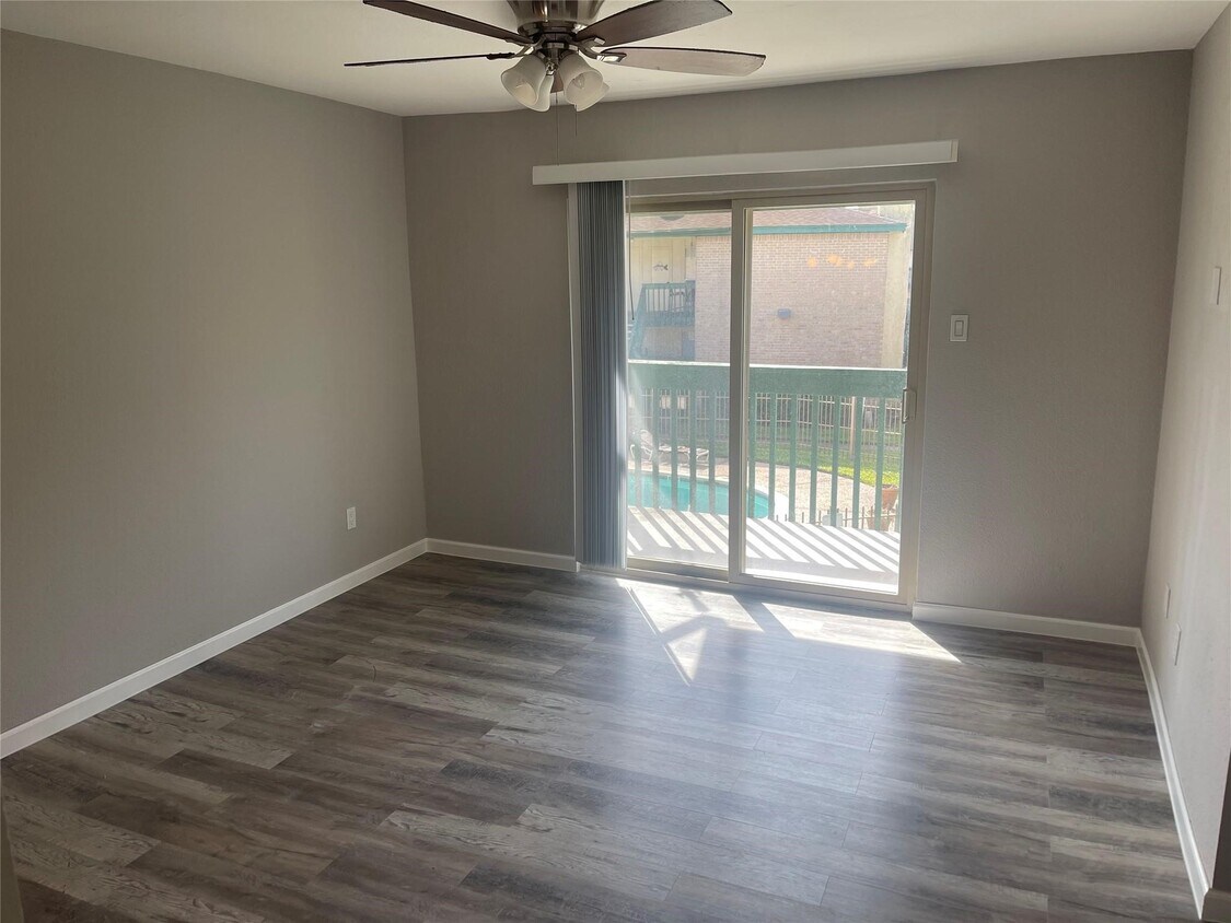 Foto del edificio - 1516 Bay Area Blvd