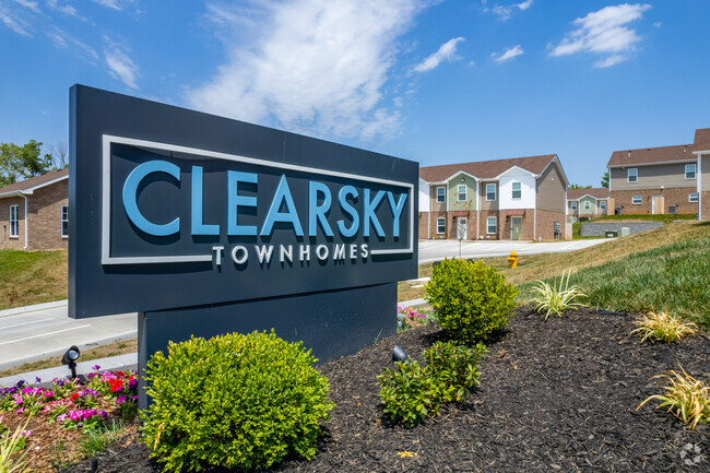 Clearsky homes adosadas - Clearsky Townhomes