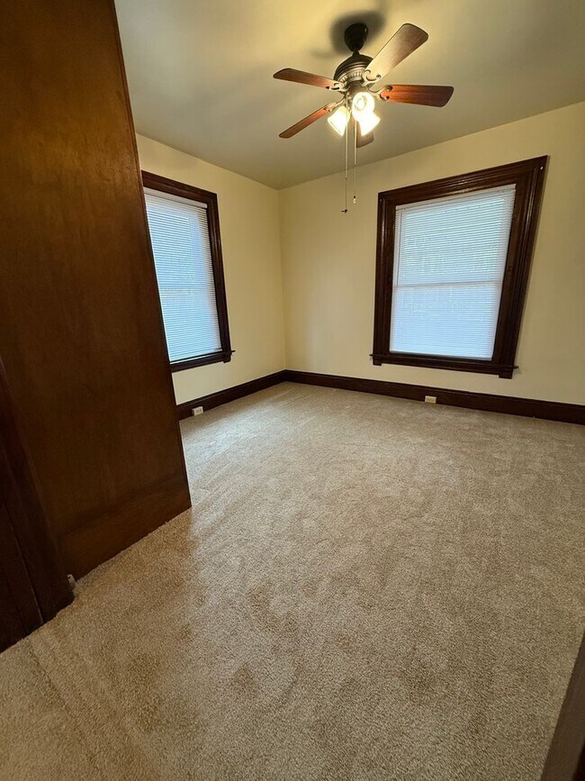 Building Photo - Quakertown Duplex