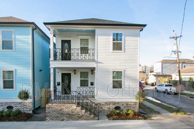 2232 Bienville St, New Orleans, LA 70119 Townhome Rentals in New
