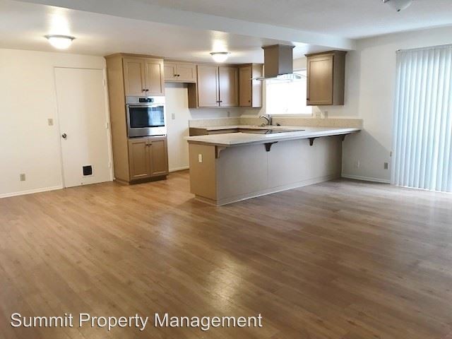 Foto del edificio - 5 br, 2 bath House - 1222 Rowland Avenue