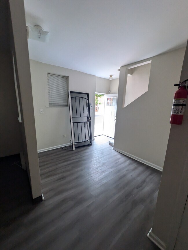 Foto del edificio - 831 Kirkwood St