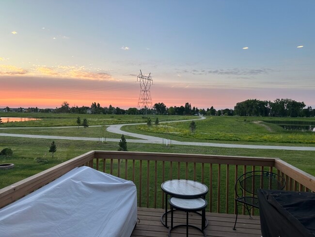 Beautiful Sunset and Pond Views - 1511 66th Ave S