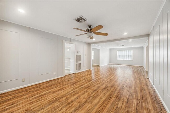Foto del edificio - 5226 W Bellfort Ave