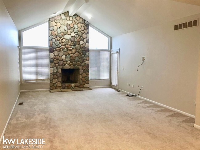 Building Photo - 50265 Paradise Ct
