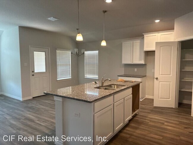Building Photo - 4 br, 2 bath House - 10824 Hollister Ln.