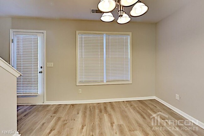 Foto del edificio - 6556 Snow Bird Ln