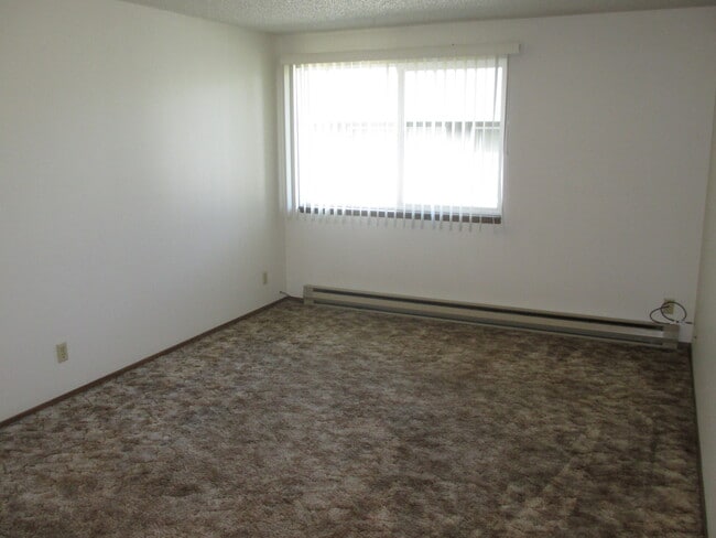 Building Photo - Cozy One Bedroom Apartment in the Heart of South Salem