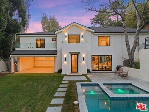 Building Photo - 1712 N Beverly Glen Blvd