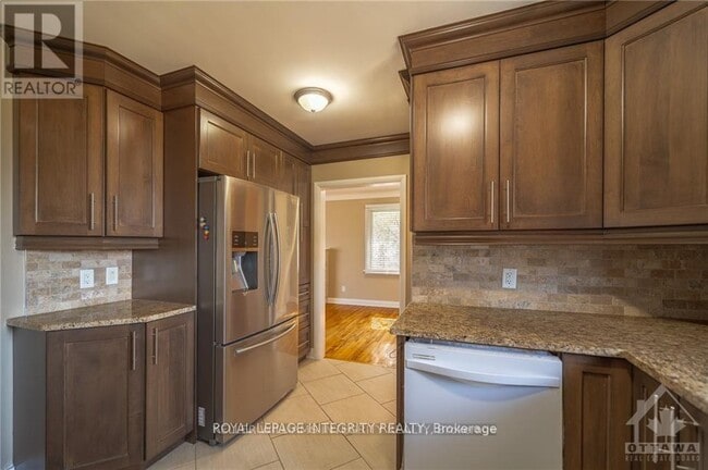 Photo du bâtiment - 147 Oakridge Blvd