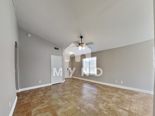 Building Photo - 8945 W Holly St