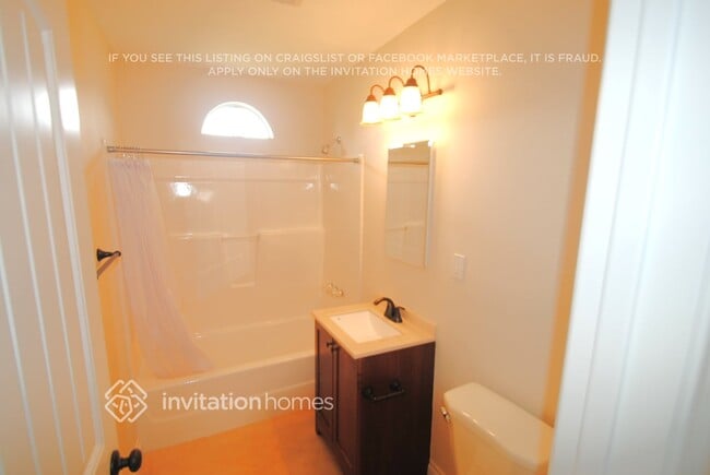 Foto del edificio - 16751 E Cypress St