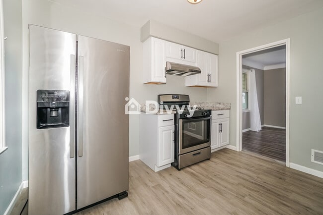 Building Photo - 4656 W 146th St, Cleveland, OH 44135