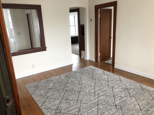 Foto del edificio - 1044 Kenmore Ave