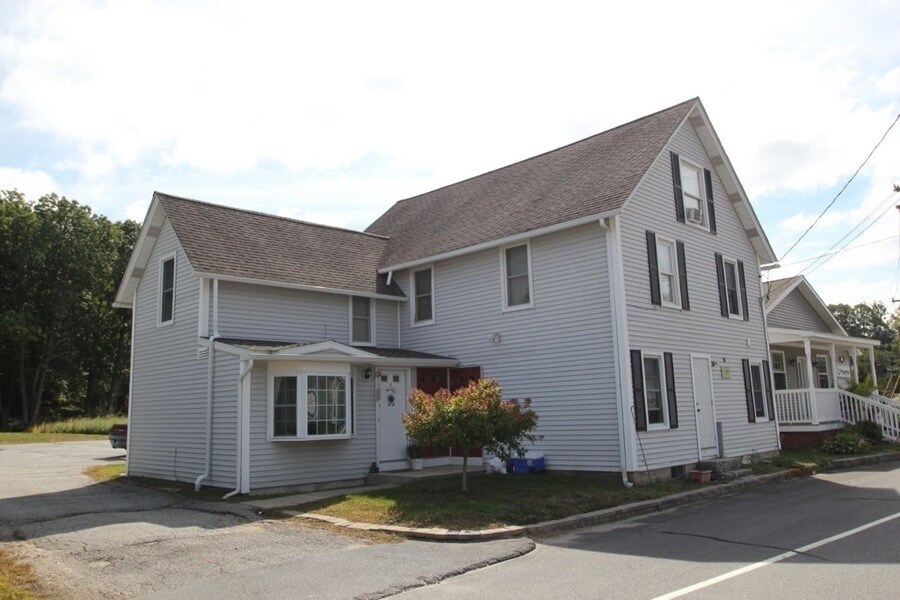 192 Fitchville Rd Unit 4, Bozrah, CT 06334 Room for Rent in Bozrah