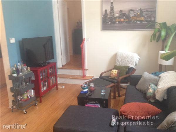 Primary Photo - 301 W Eugenie St