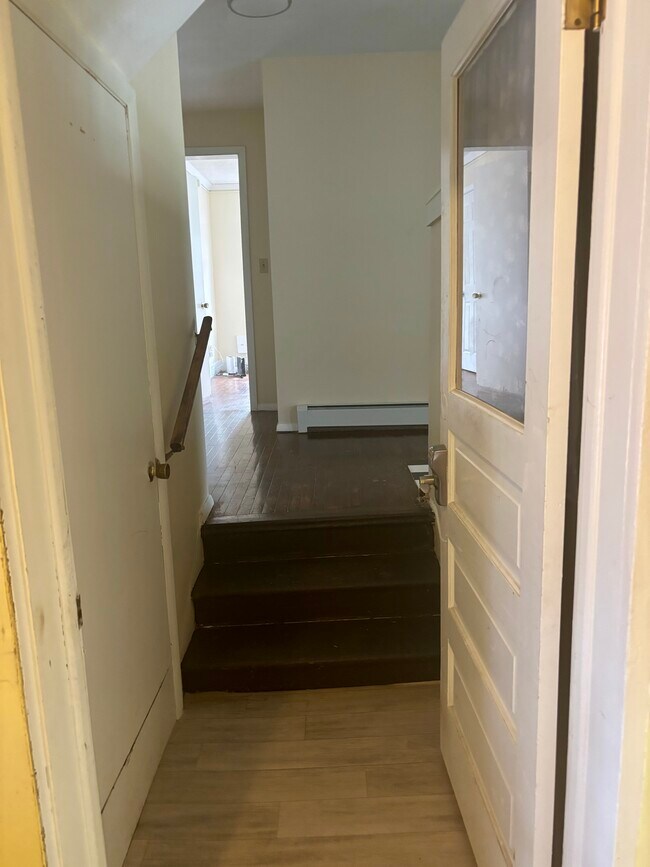 Building Photo - 192 Front St