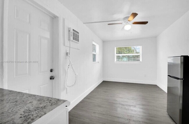 Studio View - 323 NW 108th St