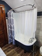 Building Photo - 4047 Mogadore Rd