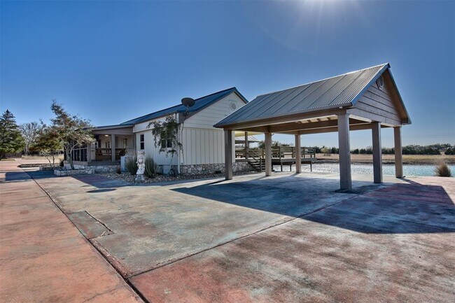 Building Photo - 3440 Hartfield Rd